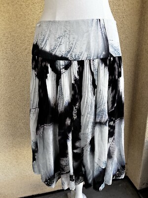 Katharine Kidd Silk Midi Skirt NWT $325 Size 10 Pleated High Waist Quiet Luxury