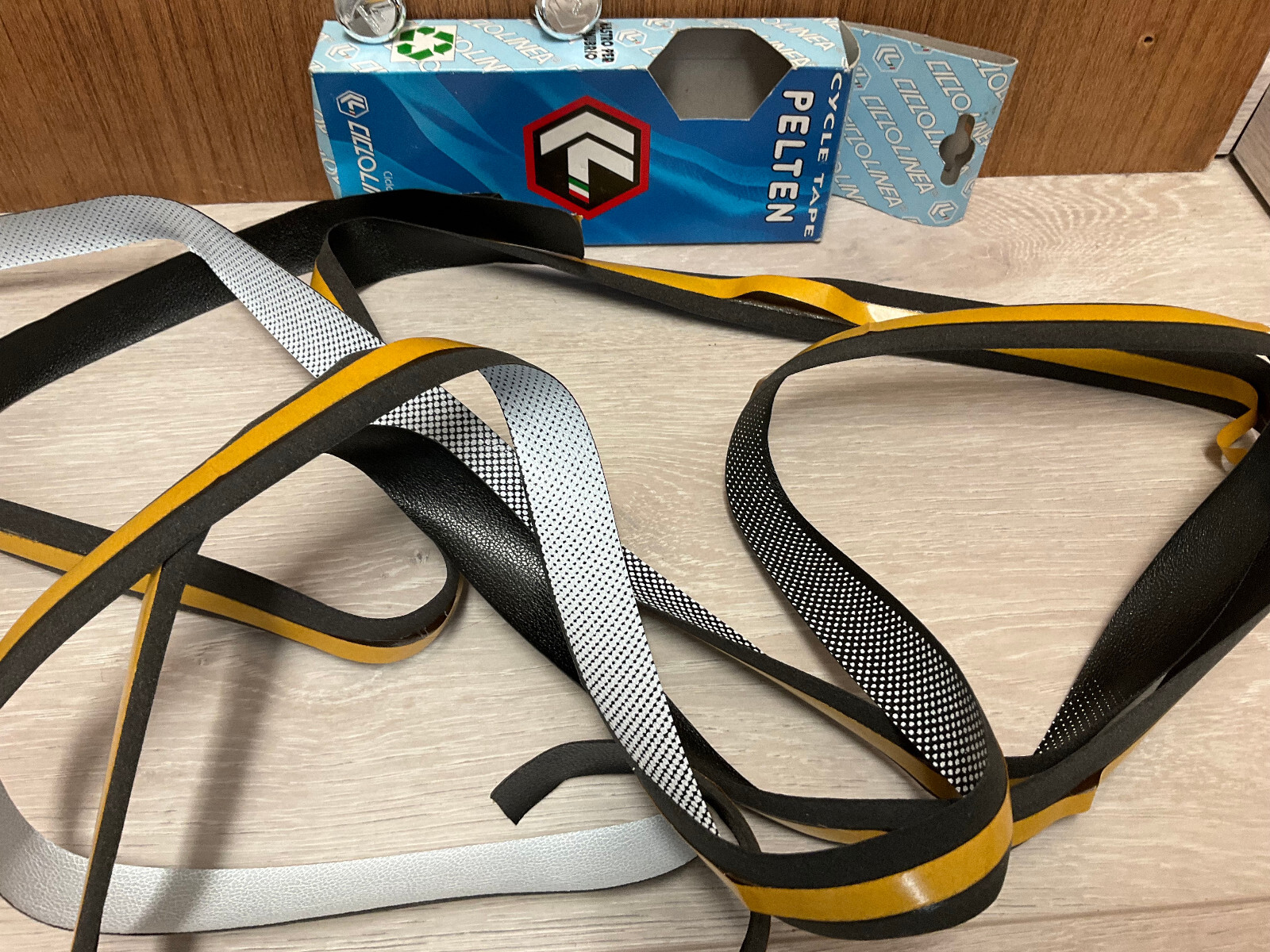 NOS VINTAGE ciclolinea shade Lenkerband Bar Tape cap chrom two tone black white