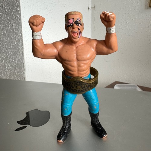 WCW Sting Action Figure Galoob Wrestling Vintage 1...
