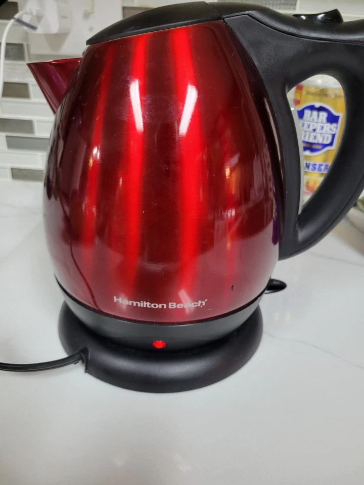 Hervidor eléctrico Hamilton Beach 2 cuartos de galón de acero inoxidable metálico rojo K24 probado ¡Funciona! Foto 2 de 4