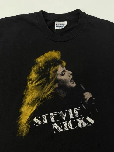 Stevie Nicks Fleetwood Mac Band Photo T-Shirt R 1980s vintage concert t-shirt, vintage, size XL, single stitch, B+ condition