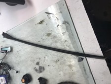 Pare-brise BMW SERIE 3