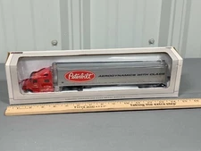 PETERBILT Aerodynamics w Class Spec-Cast Semi Truck Trailer 1:64 NIB dcp 
