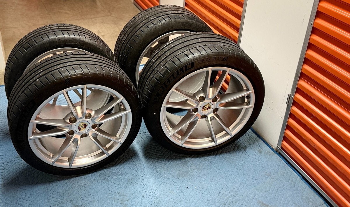 OEM Porsche 911 992 Carrera S 4S Targa 19