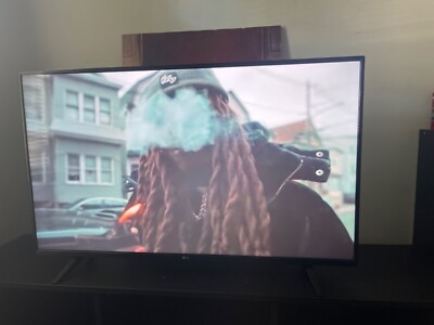 32 inch flat screen LG tv used