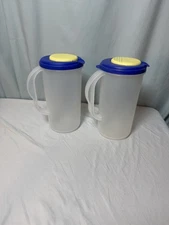 Lot Of 2 Sterilite 0482 - 2 Quart Clear Round Pitcher With Blue & Yellow Lid