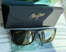 Maui Jim South Swell MJ 755 15M Matte Green Stripe Frame, Maui HT Polarized Lens