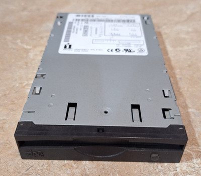 Iomega 250MB IDE/ATAPI Interface 3.5'' ZIP Drive Z250ATAPI Dell 09J418 FOR PARTS