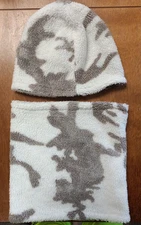 CABELAS  Outfitter Snow Camo Berber Combo by Zeek  NEW ITEM  39.99 SALE 22.49