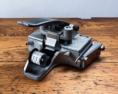 ARRI SPECIAL 35mm  TROCKEN-KLEBEPRESSE / CIR Catozzo M.3 35mm Mod. 2T Spezial