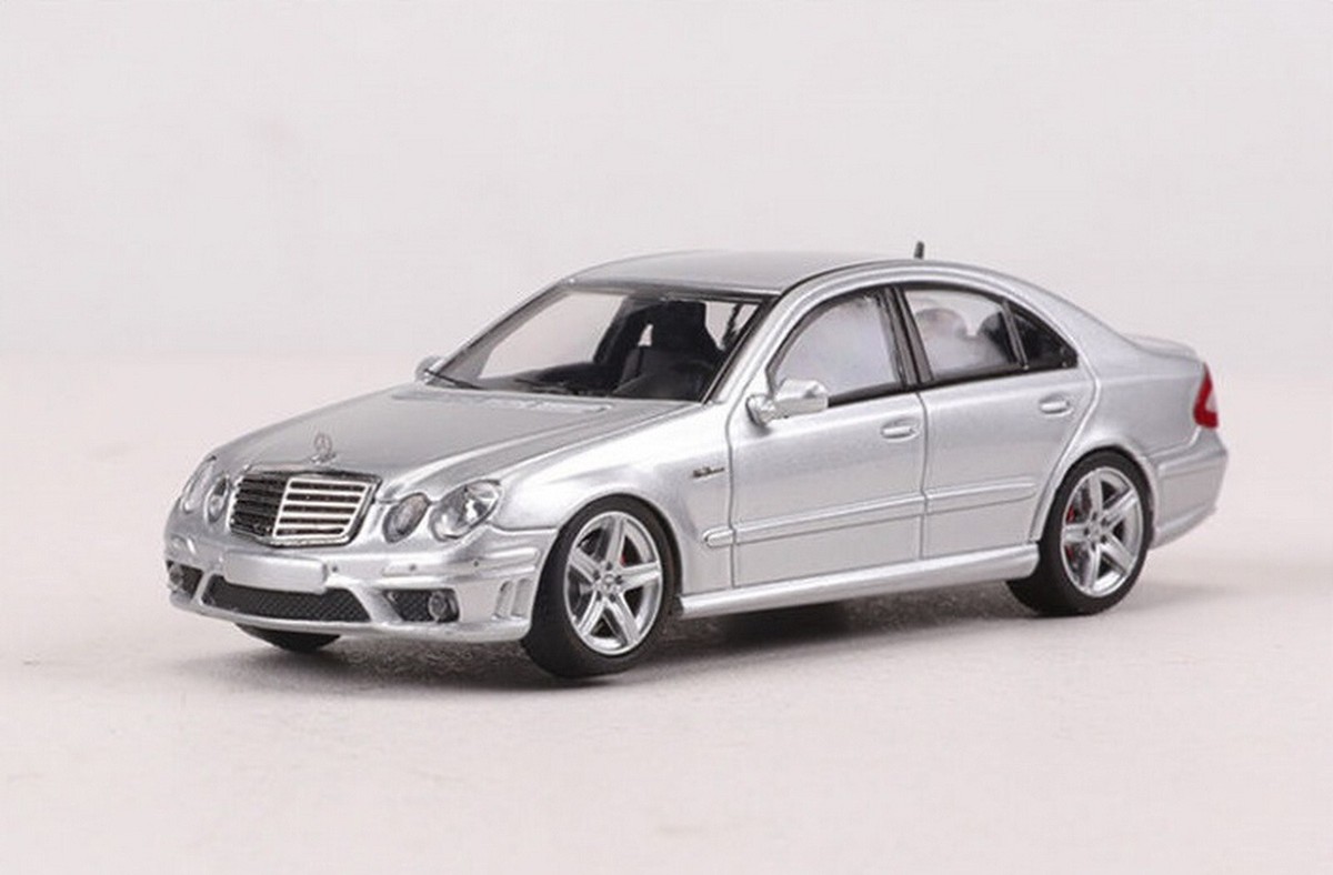MK MODEL 1/64 Scale Mercedes-Benz E63 W211 Silver Diecast Car