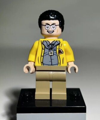LEGO  Dennis Nedry Minifigure 75936  Jurassic Park T.Rex Rampage NEW