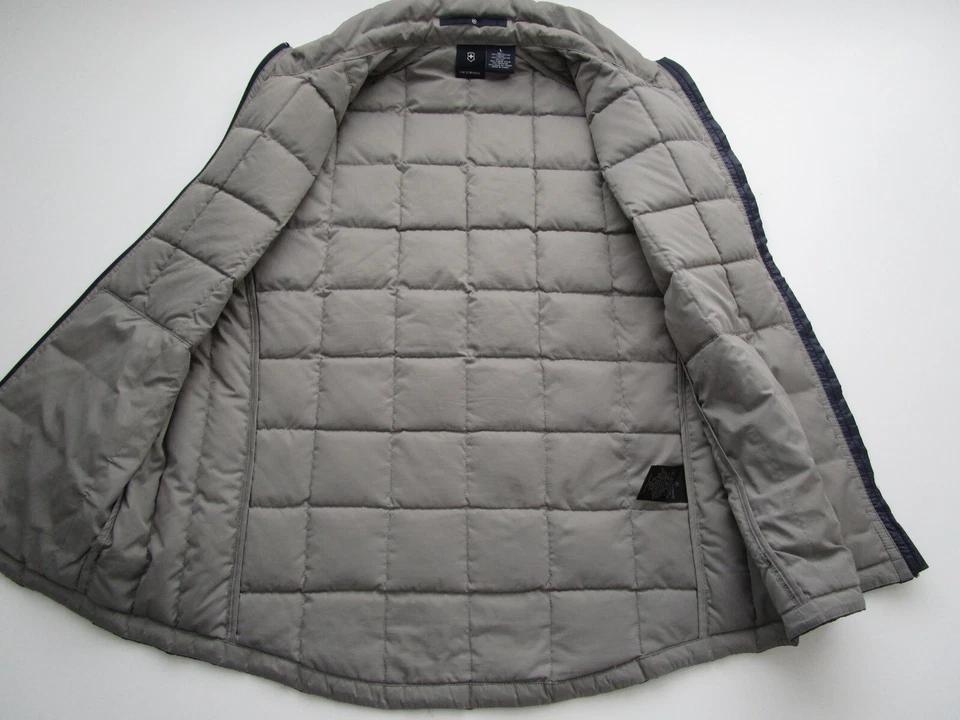 Mens Large Victorinox Goose Down Vest puffer blue - Image 3 of 4