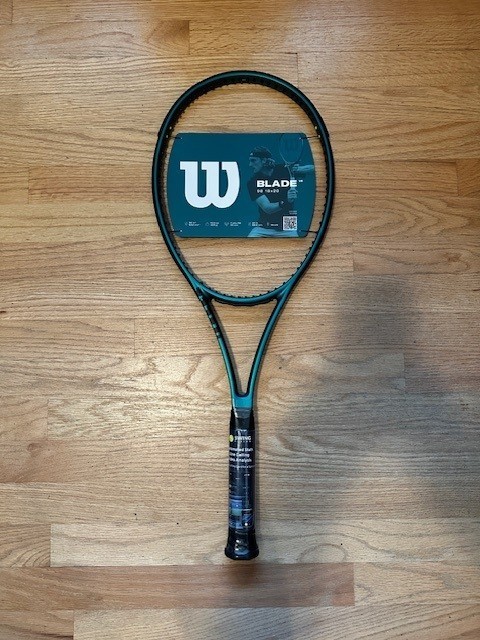 New Wilson Blade 98 18x20 V9 Tennis Racket 4-3/8 10.8 Oz | eBay