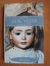 Doll Values: Antique to Modern, Smith, Patricia R.