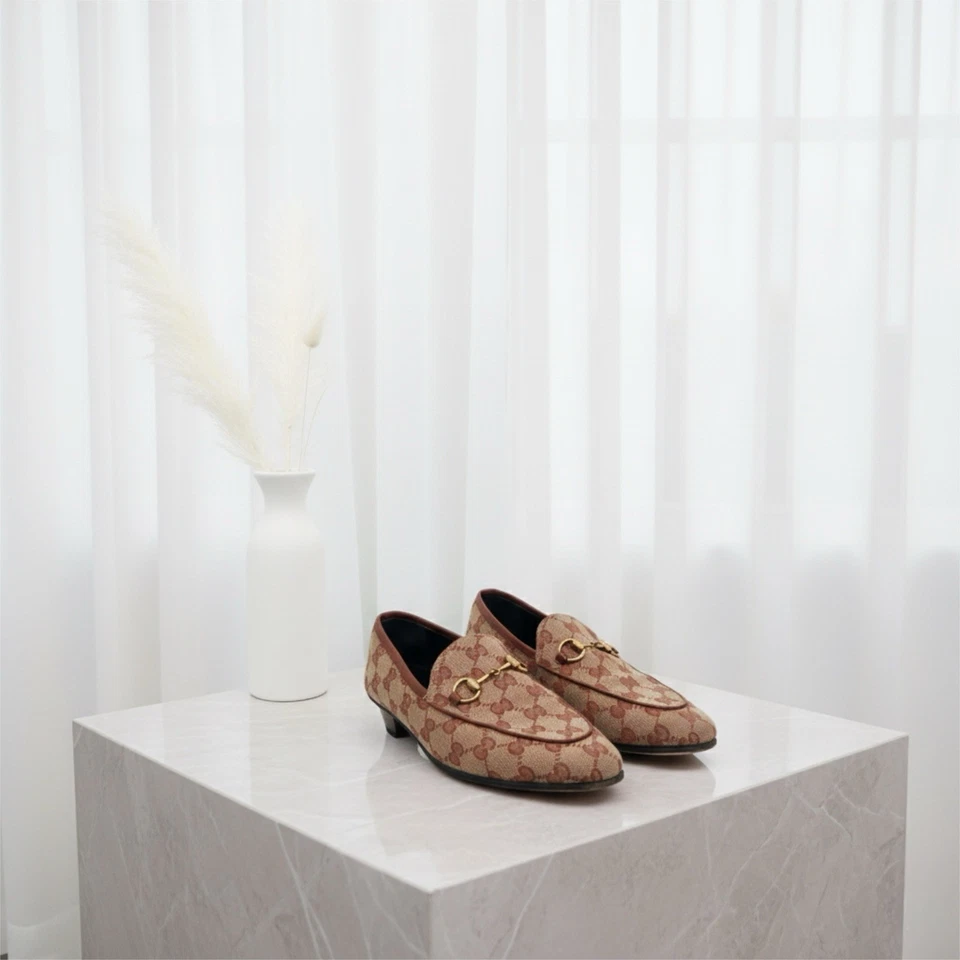 Vintage Beige Gucci Horsebit Loafers (UK 5) - Image 2 of 4