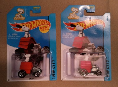 HOT WHEELS 1/64 DIECAST CAR PEANUTS SNOOPY DOG HOUSE THIN SPOKE RIMS 2014 2015