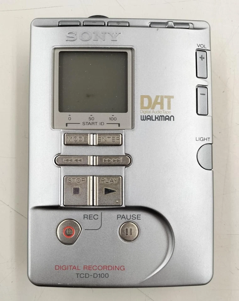 SONY TCD-D100 Professional DAT Walkman Digital Audio Tape Recorder Working - Image 2 of 4
