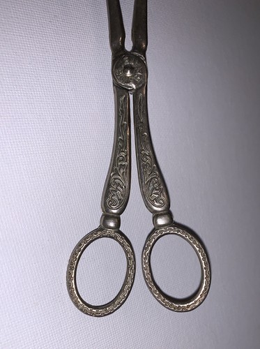 Vintage Silver Plate Plated Cake Pastry Salad Ornate Tongs Silverplated - Picture 7 of 8