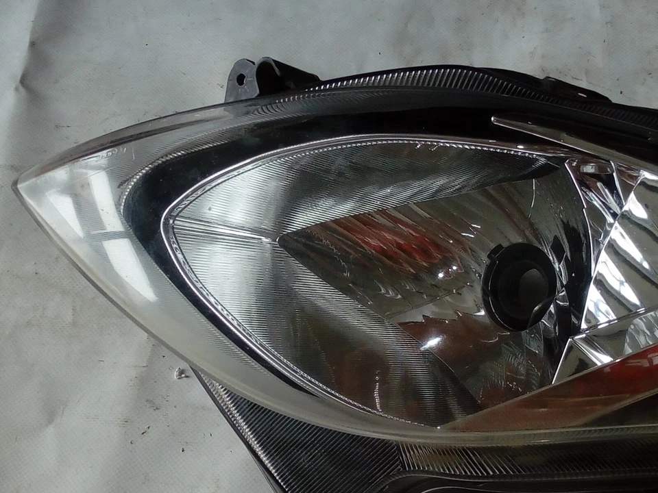 Faro fanale anteriore destro Honda SWT SW-T 400 SWT SW-T 600 2009 2015 - Immagine 2 di 4