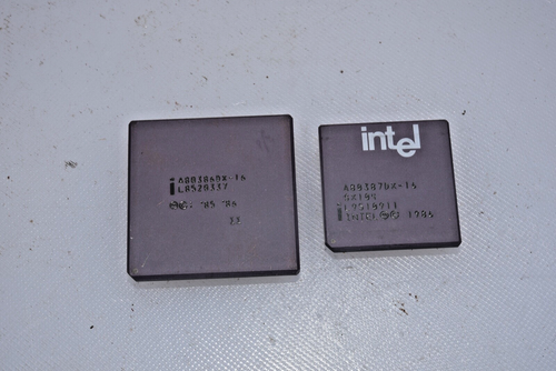 Ordinateur vintage INTEL ipds 100