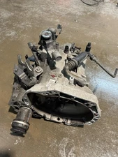 SUZUKI SWIFT MK3 2013 1.2  PETROL MANUAL GEARBOX 64085 MILES no shipping