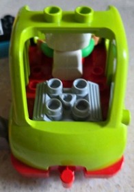 LEGO DUPLO - RALLY CAR - 10589 - USED - VINTAGE - COMPLETE BUT NO BOX