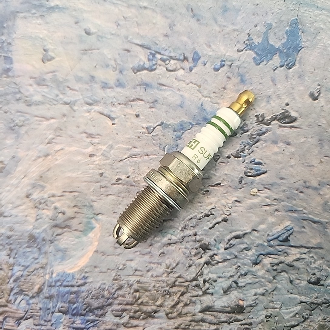 4pc Bosch Super FR5DTC 0242245539 Spark Plugs Fits 1989-1998 Porsche 911 964 993