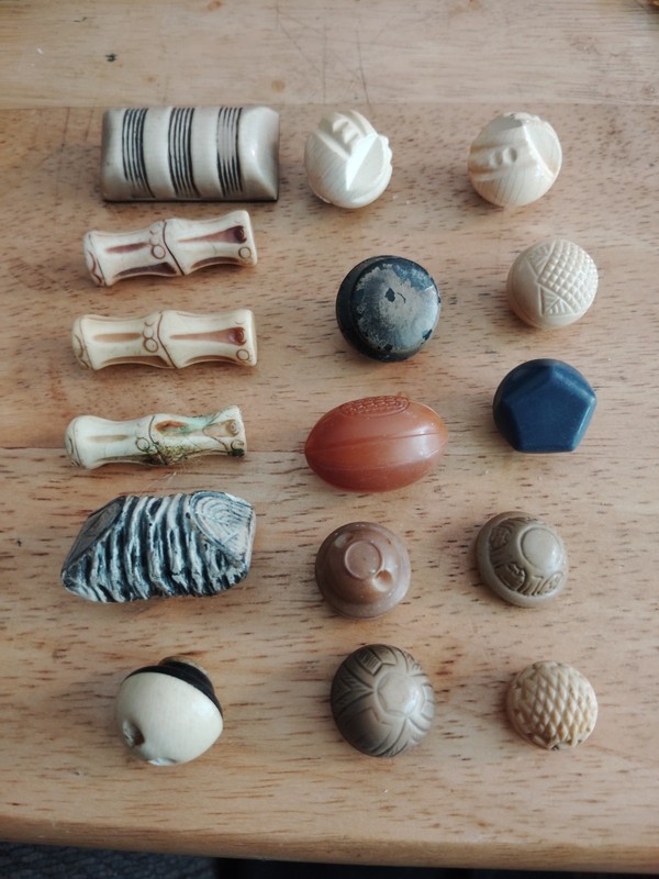 Vintage Buttonss