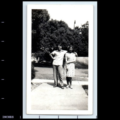 #ad Old Vintage Photo AFFECTIONATE MAN WOMAN BATON ROUGE LOUISIANA $1.50