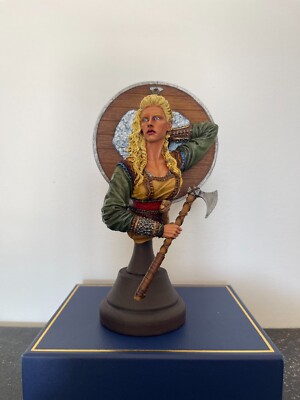 Büste 1/10 BEMALT einer Wikinger Kriegerin (Serie: Wikinger Lagertha Frau von Ragnar)