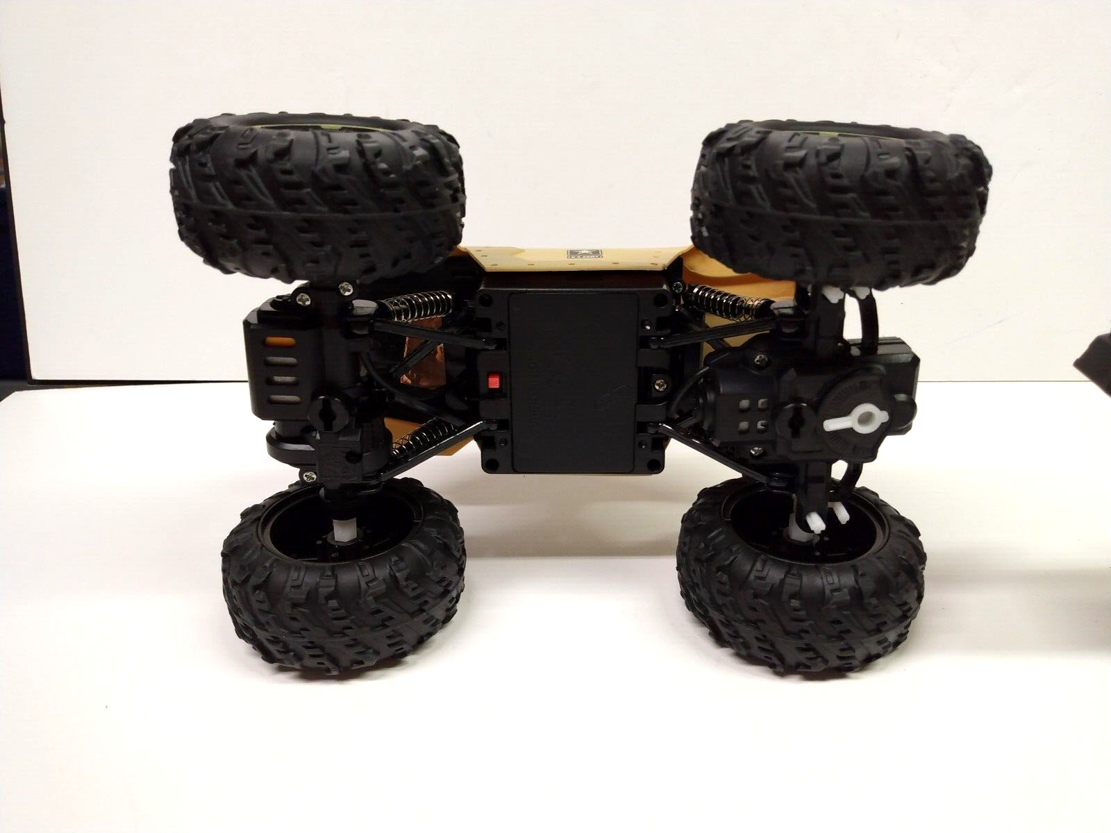 Radio Control U.S. ARMY Rock Crawler RC Car Off-Road Monster Truck TRT