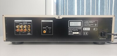 Sony SACD Player - SCD-XA3000ES Champagne Gold + 29 SACDs Open to