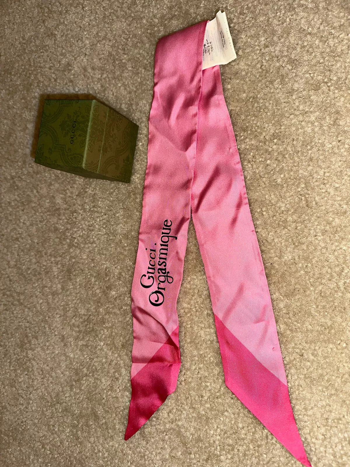 Écharpe à col rose Gucci Orgasmique