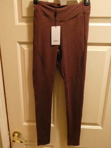 GYMSHARK LUSTRE LEGGINGS IN WINTER 