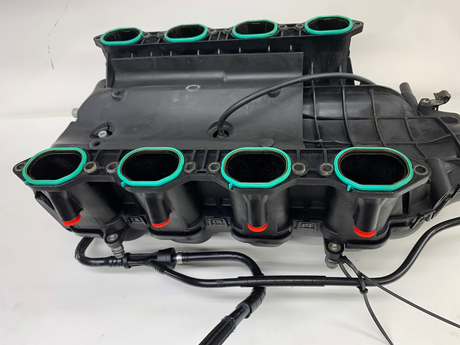 2005-2007 Maserati Quattroporte M139 Engine Air Intake Manifold OEM 4.2L 195699