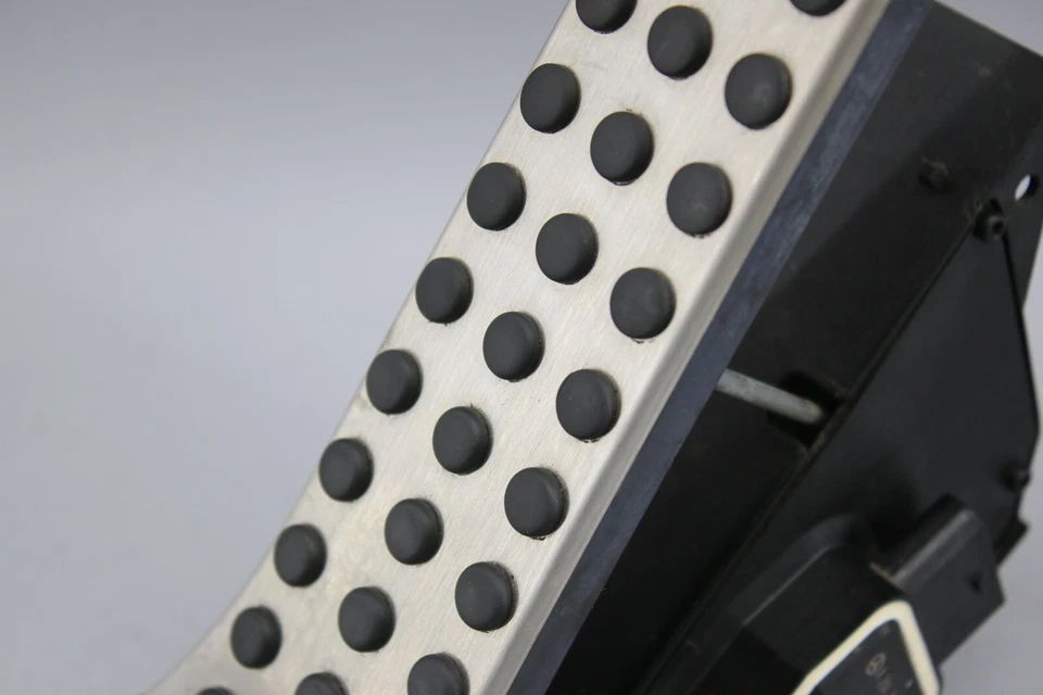 ✅ Acelerador de pedal de acelerador de gas 12-20 Mercede R172 SLK250 SLK350 SLC300 FABRICANTE DE EQUIPOS ORIGINALES Foto 3 de 4