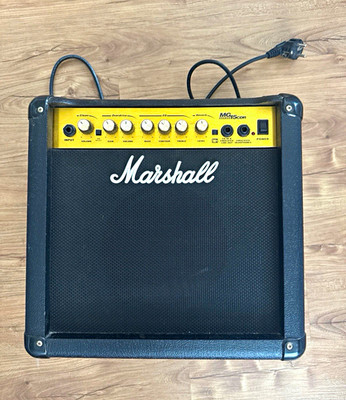 Marshall MG15CDR MG Combo Gitarrenverstärker 15 W Transistor 2 Kanäle