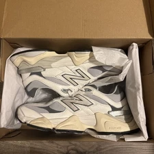 New Balance 9060 Sea Salt Castlerock Sliver Metallic Men's 8.5 Women's 10