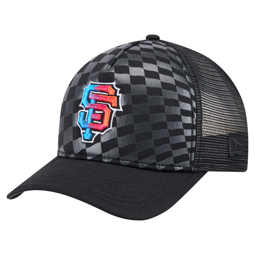 Men's New Era Black San Francisco Giants Gradient 9FORTY A-Frame M-Crown Trucker