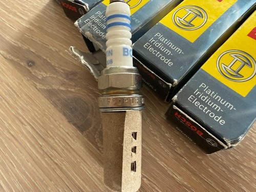 Bosch F5DP0R Spark plugs - Picture 2 of 3