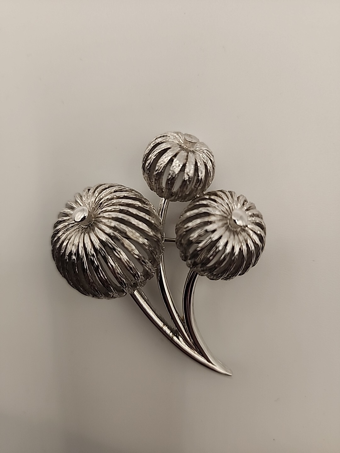 Estate Vintage Floral Brooch Monet Silvertone - image 2