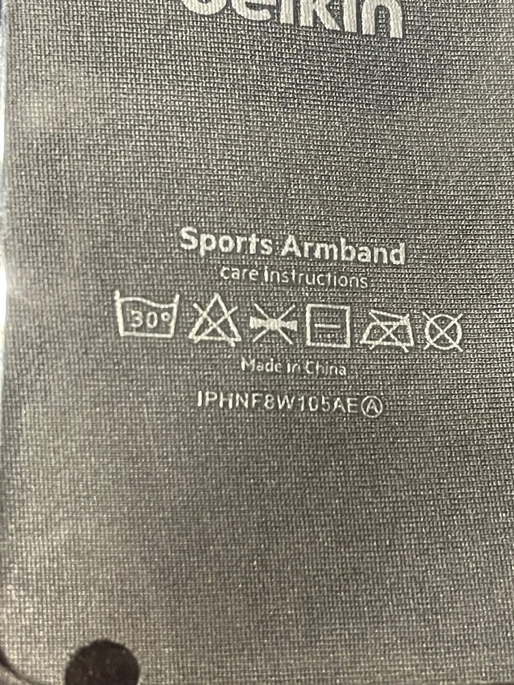 Brazalete deportivo Belkin IPHNF8W105AE negro/gris - ¡EXCELENTE ESTADO...! Foto 2 de 3