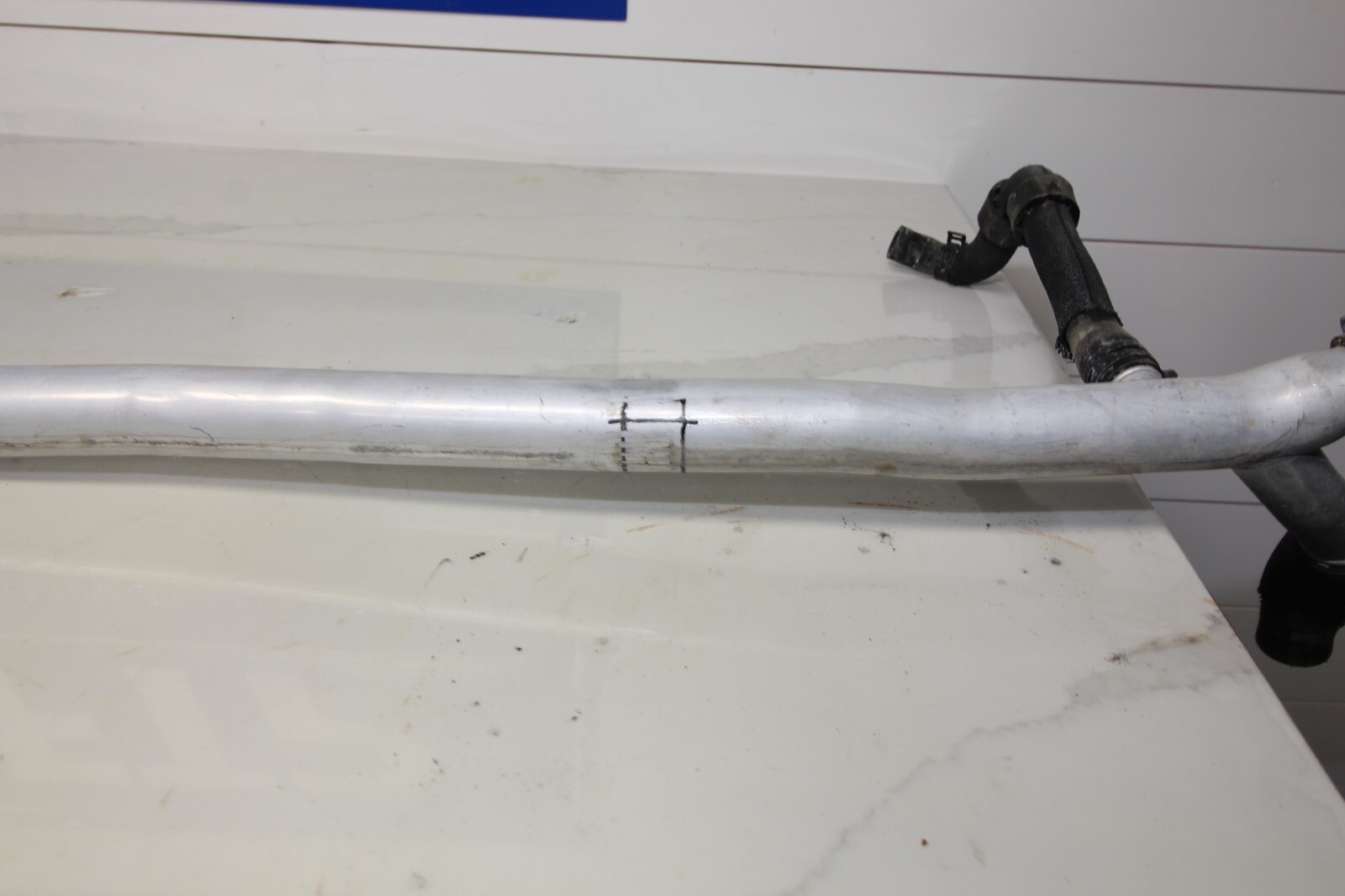 17-21 AUDI R8 V10 PLUS RWS OEM ENGINE COOLING COOLANT PIPE  4S0121400D GENUINE