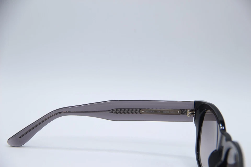 NUEVAS GAFAS DE SOL BOTTEGA VENETA BV0082S 001 NEGRAS GRISES AUTÉNTICAS 48-22 Foto 3 de 4