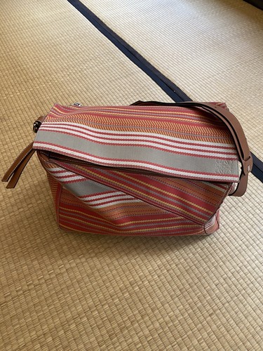 Loewe Mens XL Puzzle Bag Cross Body Rare Very Good Condition SS 2018