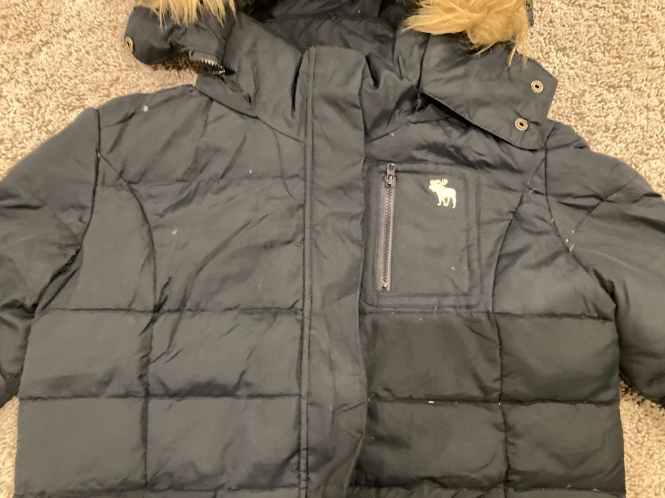 Abercrombie & Fitch Womens Y2K Fur Lined Down Jacket Size S - Image 4 of 4