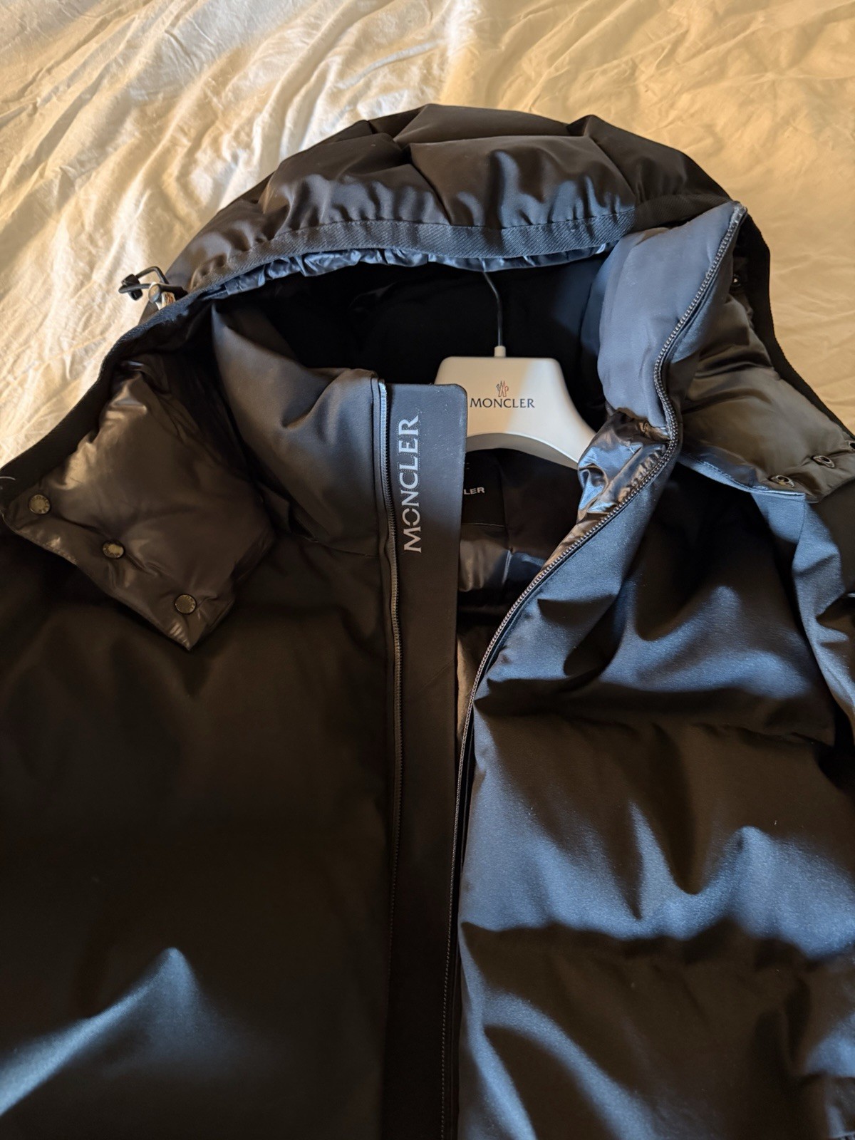 Authentic - Moncler Grenoble Montgetech Hooded Sh… - image 4