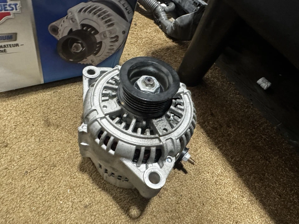 Alternador CARQUEST 13791A Reman Lexus GS300 98-05 IS300 11-6  Foto 3 de 4