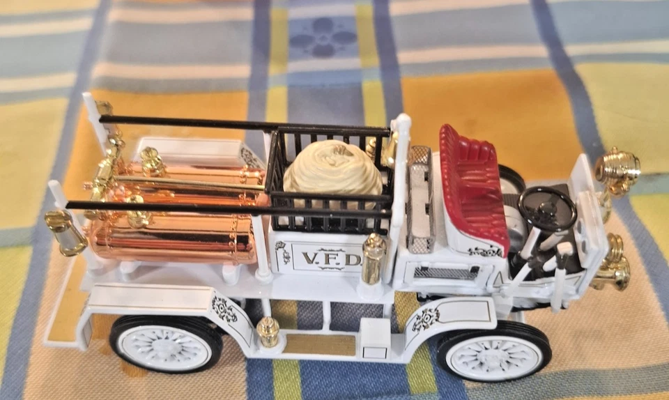 Matchbox Modell YFE21-M 1907 Seagrave AC 53 OVP und Zertifikat - Bild 3 von 4